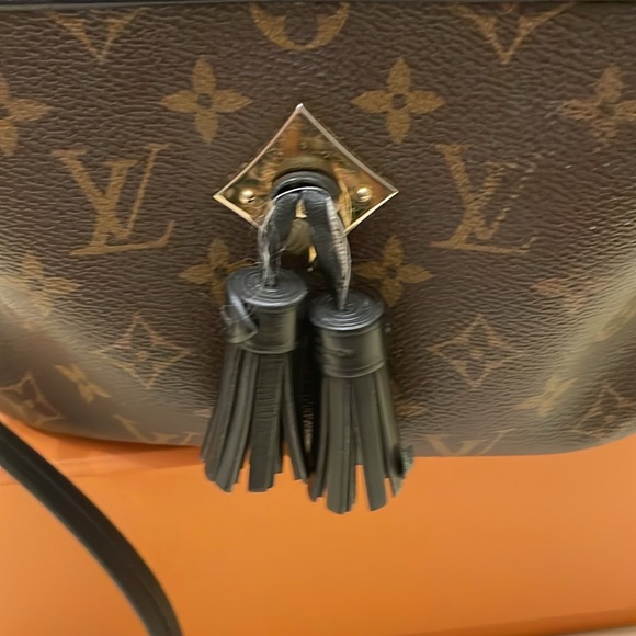 Louis Vuitton Saintonge - Picture 6 of 15